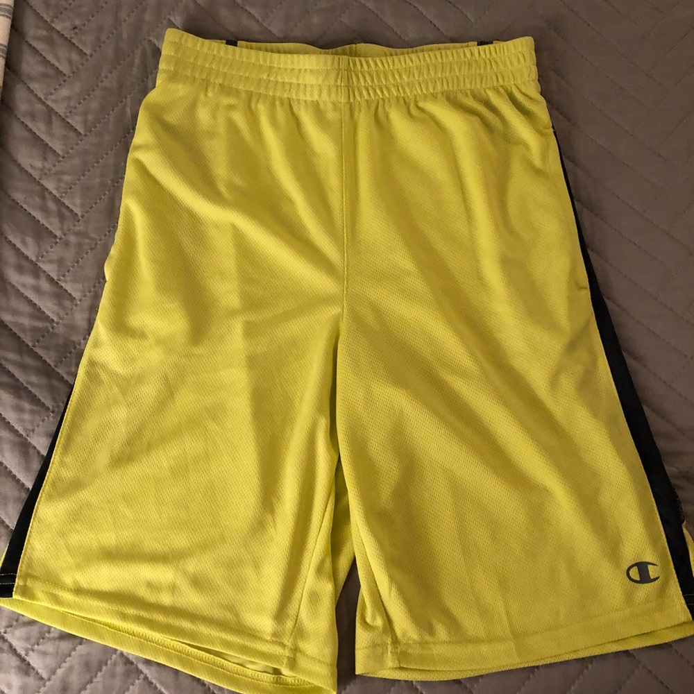 Champion shorts - L (BOYS)
